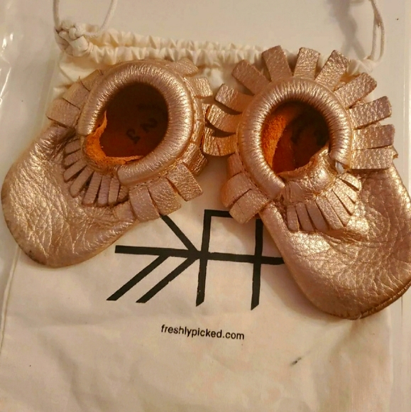 Freshly Picked Moccasins - Picture 1 of 3